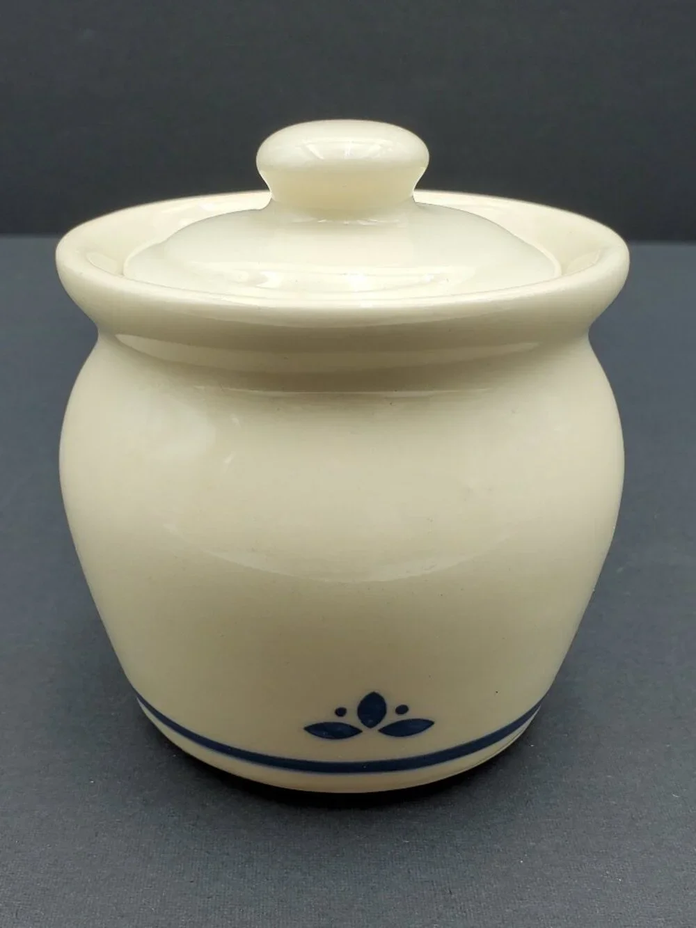 Friendship Pottery Roseville Ohio Blue Flowers Creamer & Sugar Bowl with Lid